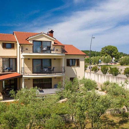 Apartments Otia Seaview Porat  Eksteriør billede