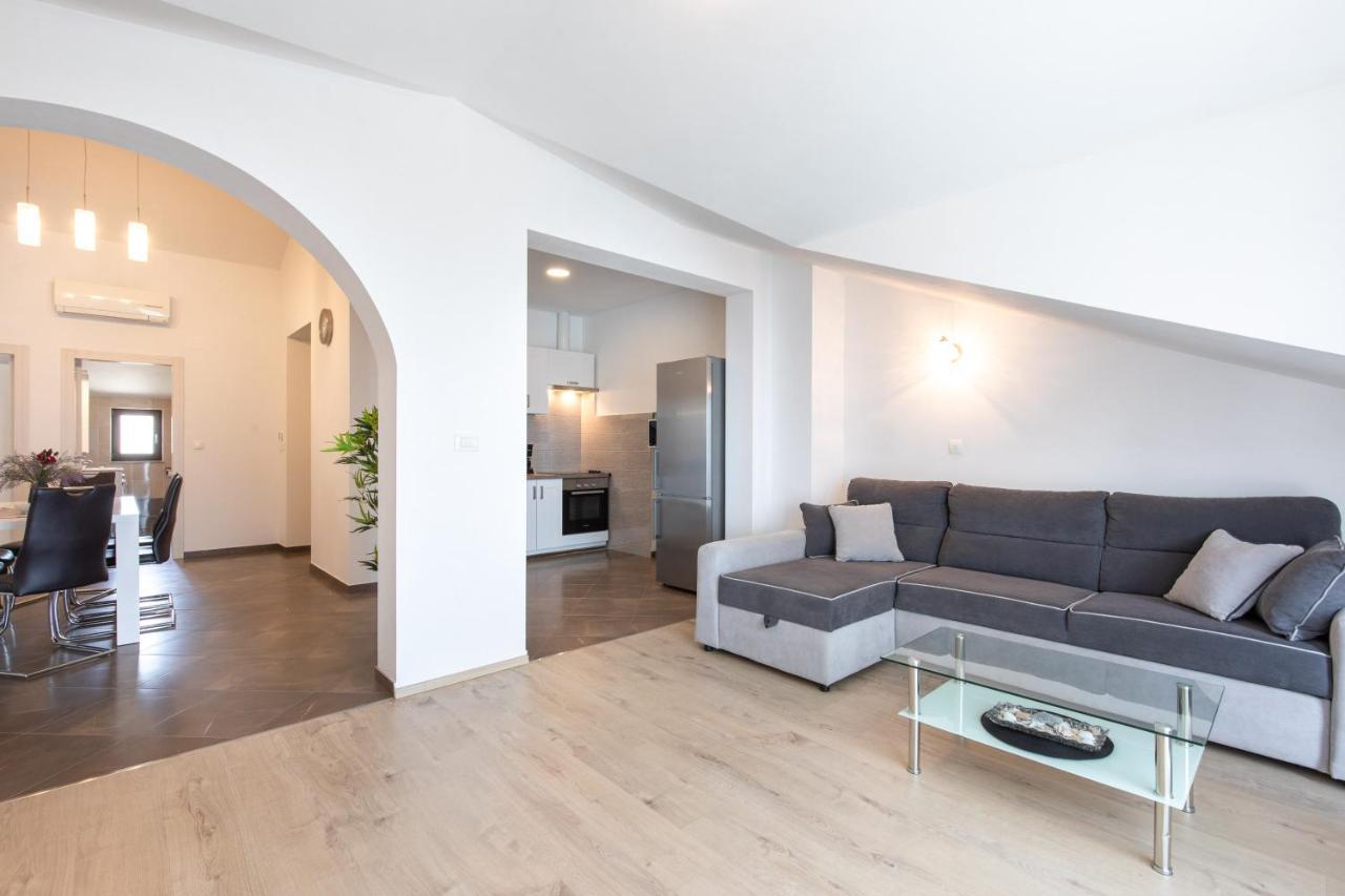 Apartments Otia Seaview Porat  Eksteriør billede
